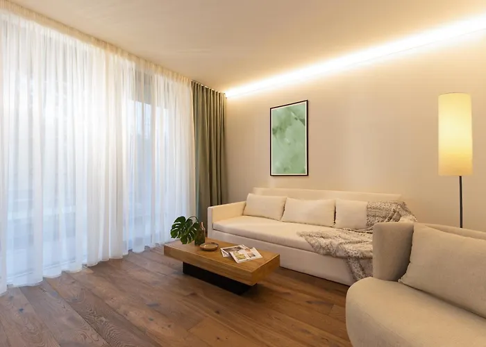 Bloom-living Aparthotel