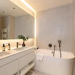 Bloom-living Apartmanhotel 4*